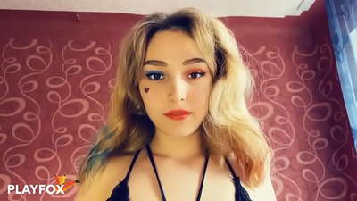 මැජික් අතථ්‍ය යථාර්ත කණ්ණාඩි මට හාර්ලි ක්වින් සමඟ ලිංගිකව එක් විය